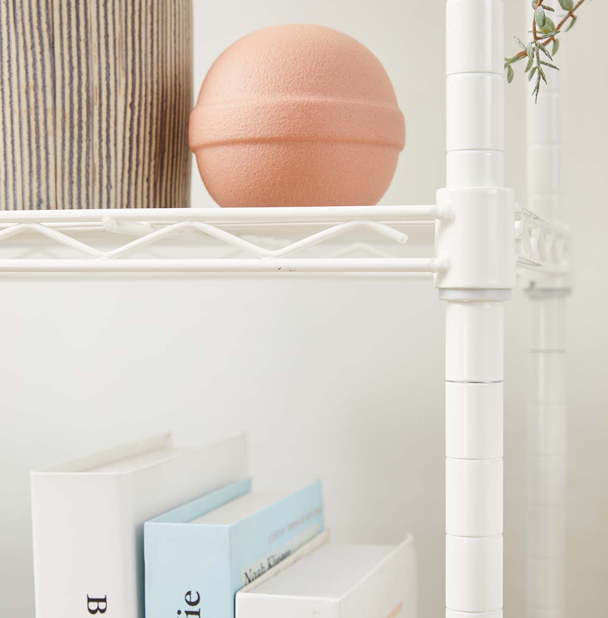 4-Tier Bookshelf / Book Storage Rack / Adjustable Book Case