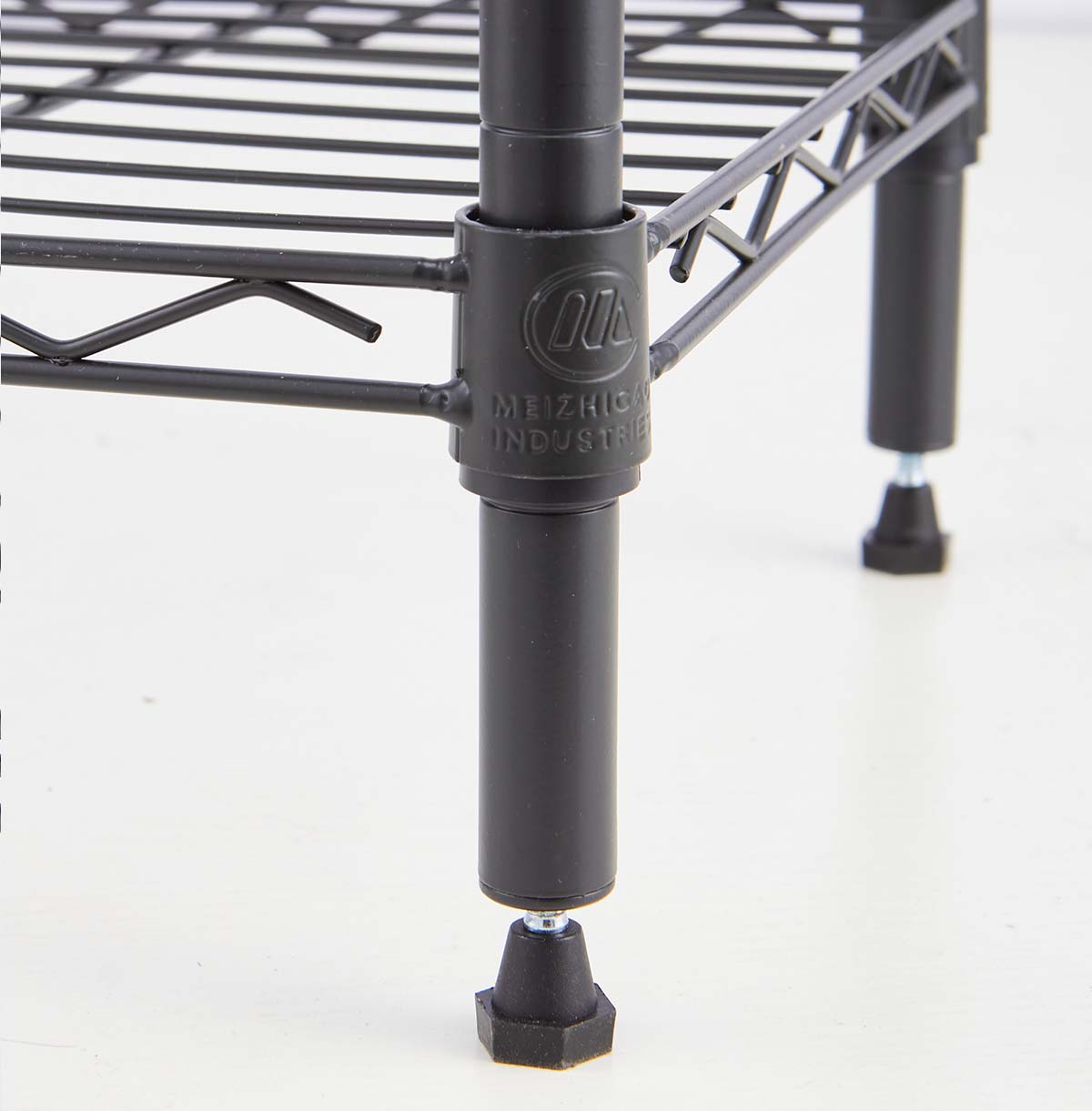 for living 4-tier chrome wire shelf