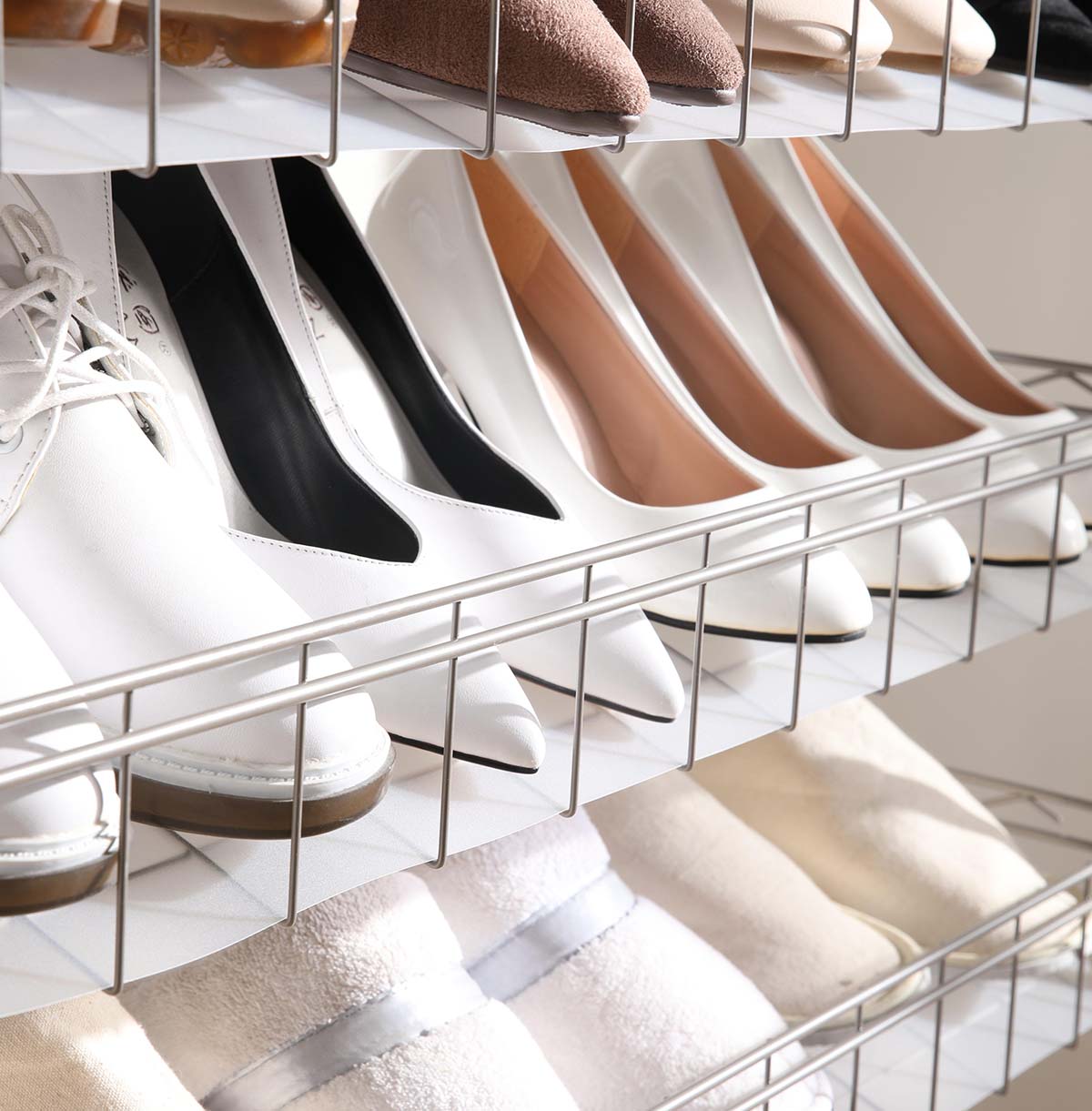 slim shelf storage Manufacturing