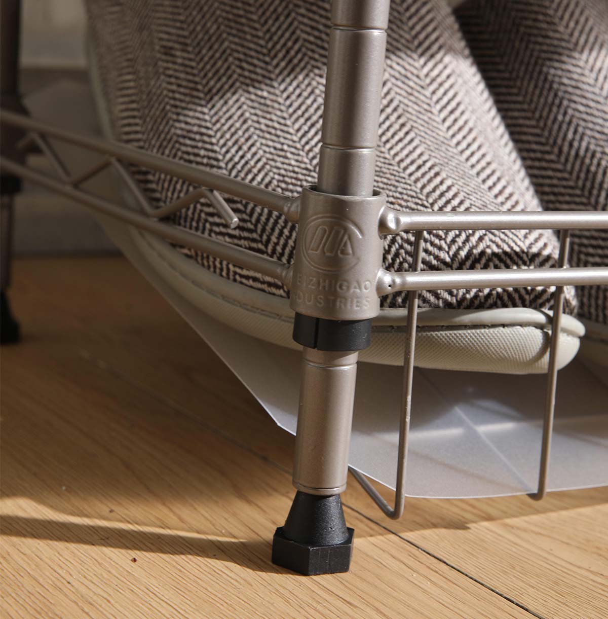 slim shelf storage Manufacturing